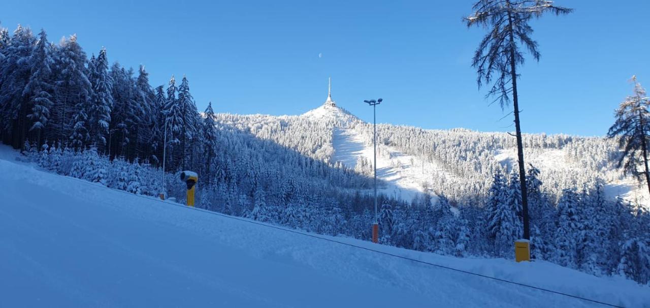KostelApartmány Liberec Exterior foto